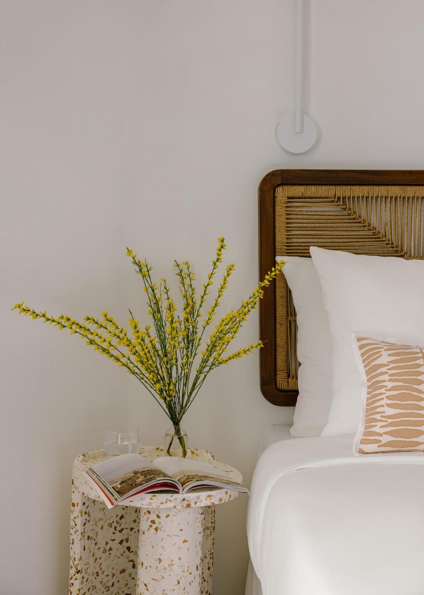 Yelo Lumiere Powered By Sonder Hotel Cannes Room photo