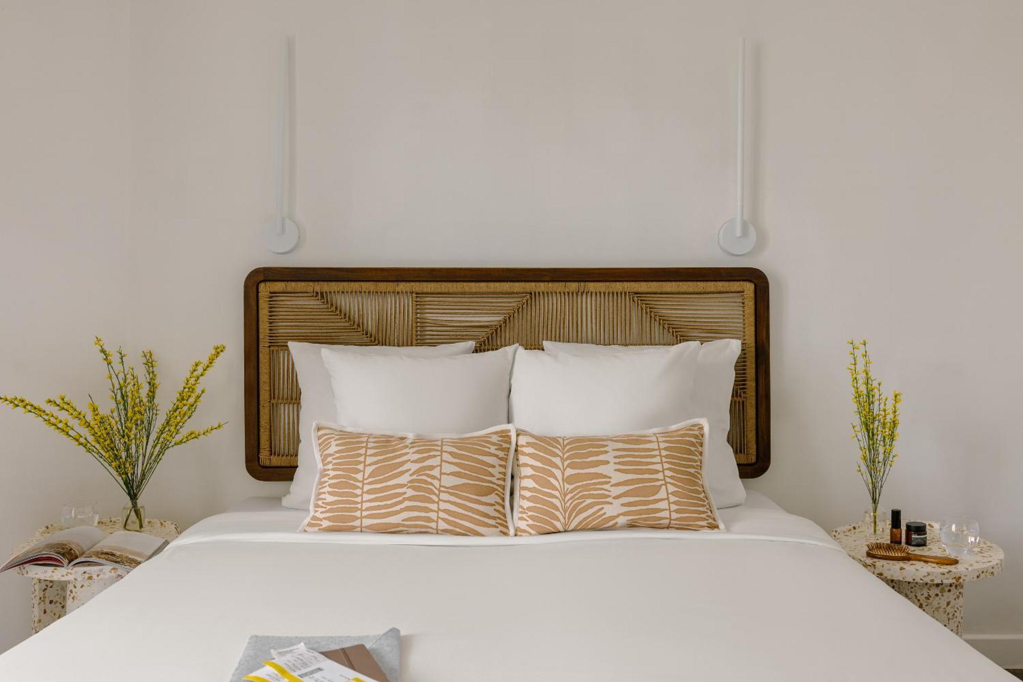 Yelo Lumiere Powered By Sonder Hotel Cannes Room photo