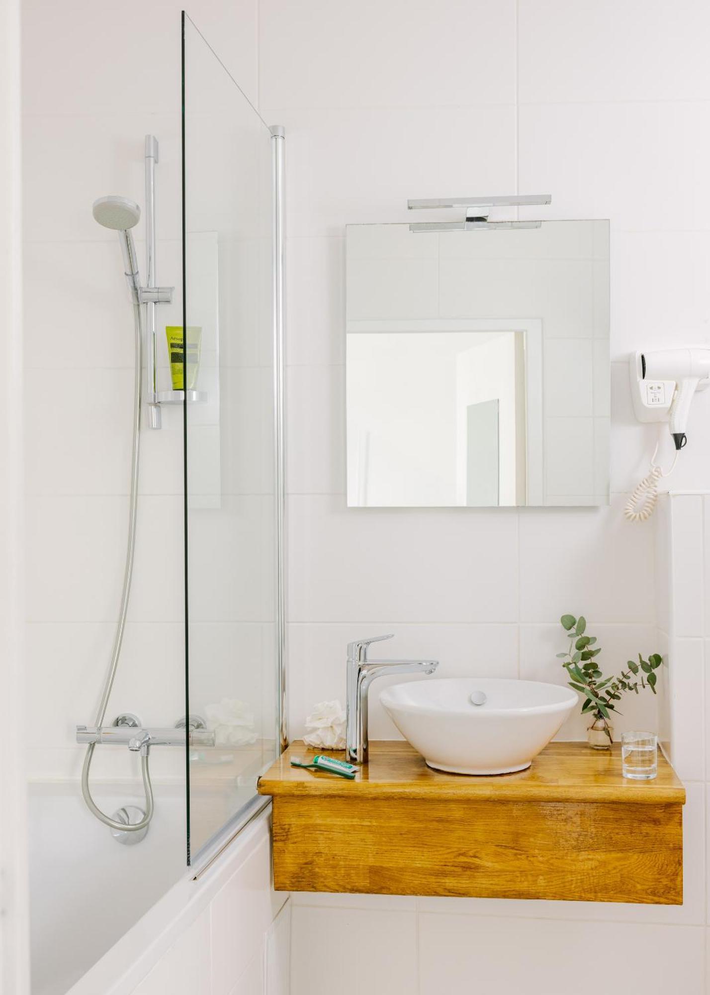 Yelo Lumiere Powered By Sonder Hotel Cannes Room photo