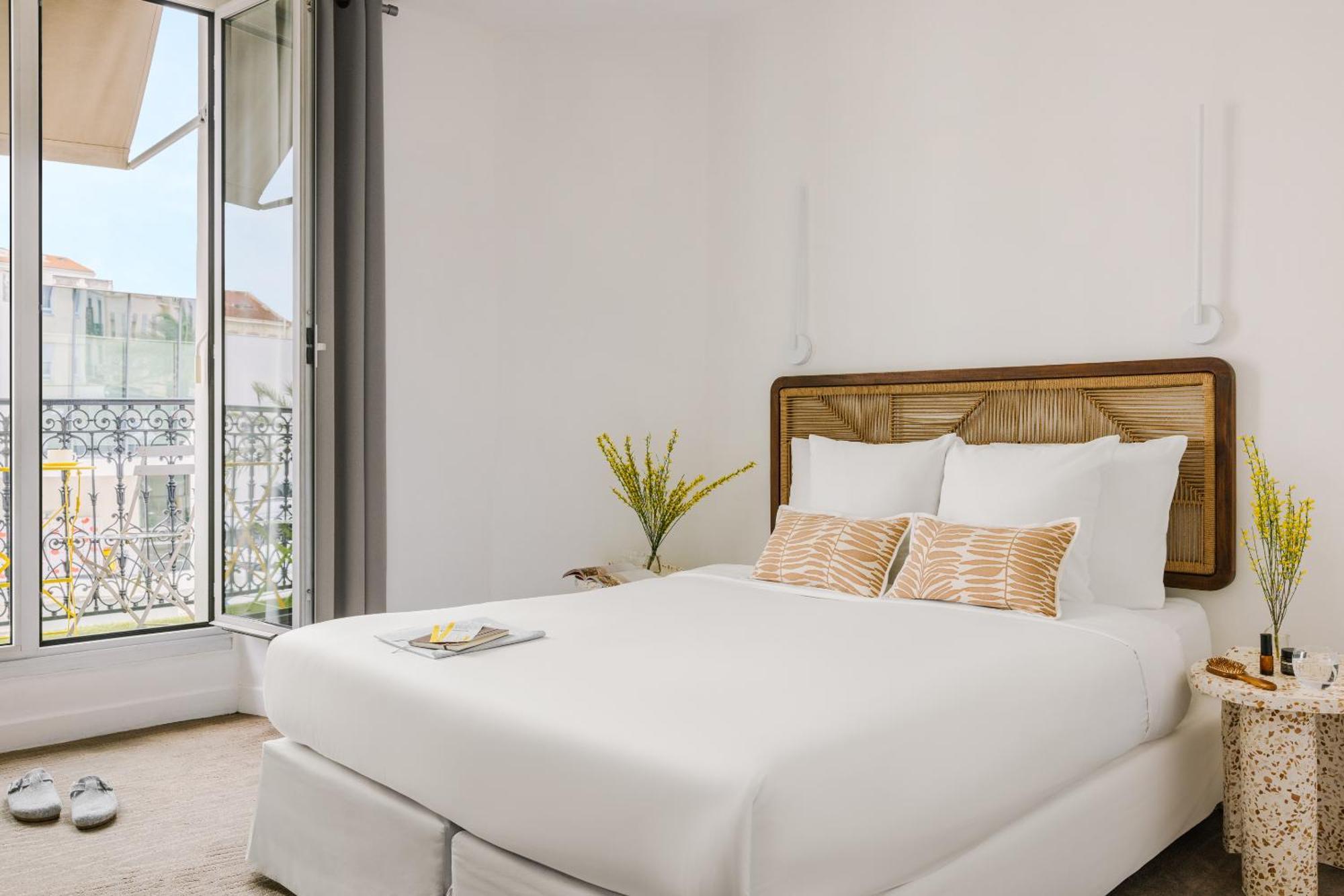 Yelo Lumiere Powered By Sonder Hotel Cannes Exterior photo